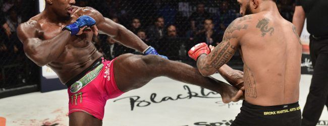 Voormalig Kampioen Phil Davis ontmoet Linton Vassell tijdens Bellator 200 in Londen