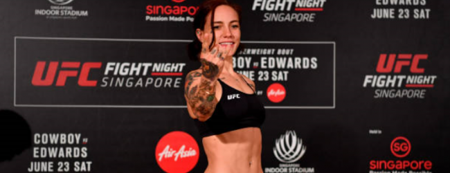 Jessica-Rose Clark keert terug tijdens UFC 237 in Rio de Janeiro tegen Talita Bernardo