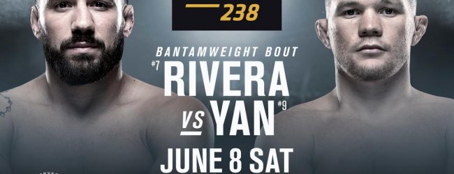 Jimmie Rivera ontmoet Petr Yan tijdens UFC 238 in Chicago