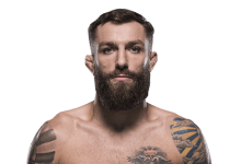 Michael Chiesa is bezig met contractonderhandelingen