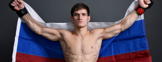 BREAKING: Enrique Barzola vs. Movsar Evloev toegevoegd aan UFC Singapore