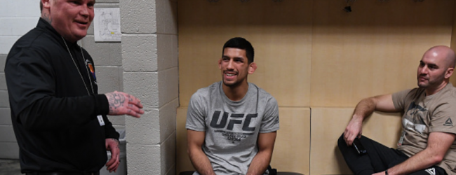 Manny Bermudez treft Charles Rosa tijdens UFC Boston