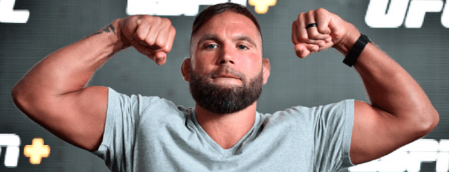Jeremy Stephens treft Calvin Kattar tijdens UFC 249 in Brooklyn