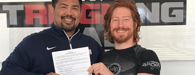 Spike Carlyle maakt debuut op short notice tegen Aalon Cruz tijdens UFC Norfolk