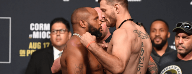 Stipe Miocic vroeg UFC om een grotere kooi tijdens UFC 252