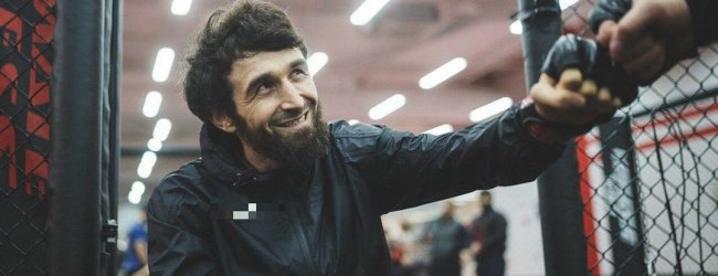 Zabit Magomedsharipov treft Yair Rodriguez in het Main Event op 29 augustus