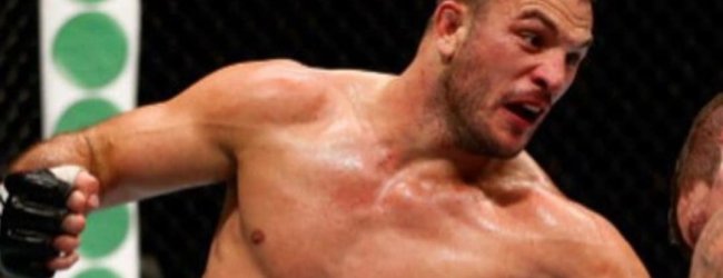 Gian Villante treft Jake Collier op 5 december