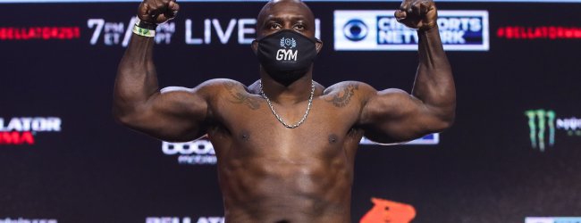Melvin Manhoef verliest van Corey Anderson tijdens Bellator 251