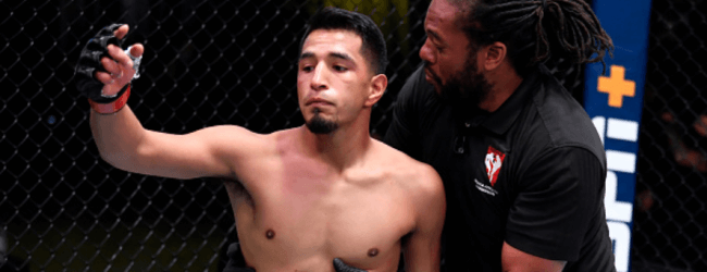 Adrian Yanez treft Gustavo Lopez tijdens UFC evenement op 20 maart 2021