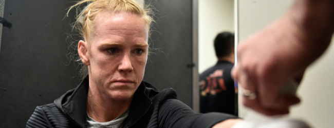 Holly Holm treft Norma Dumont in Featherweight divisie op 16 oktober
