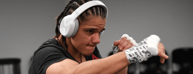Braziliaans onderonsje tussen Ariane Carnelossi en Istela Nunes tijdens UFC evenement op 16 oktober