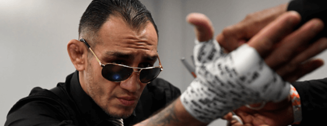 Voormalig interim kampioen Tony Ferguson treft Beneil Dariush tijdens UFC 262