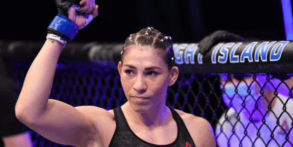 Irene Aldana vs. Aspen Ladd tijdens UFC 273