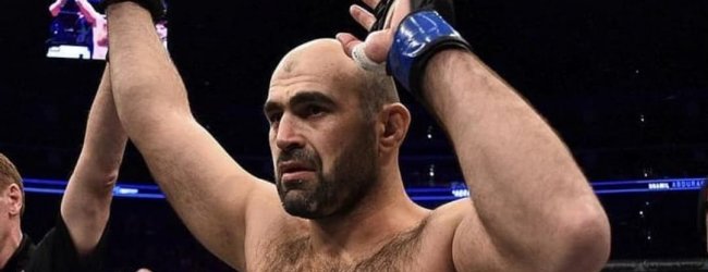Shamil Abdurakhimov treft Chris Daukaus op 24 juli