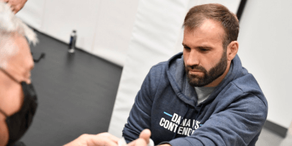 Tafon Nchukwi vs. Azamat Murzakanov toegevoegd aan UFC evenement op 12 maart in Las Vegas